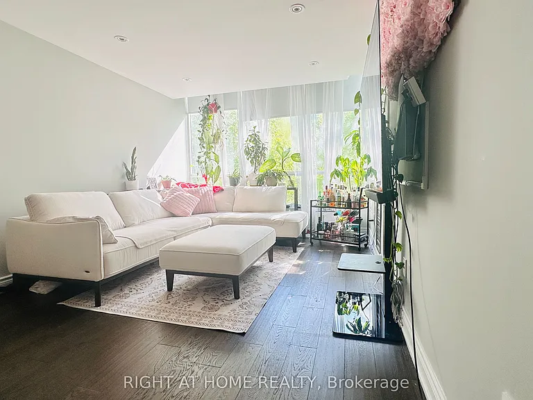 3050 Ellesmere Rd #209 — Photo 3