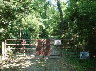 4680 W Hastings Lake Rd, Jonesville, MI 49250