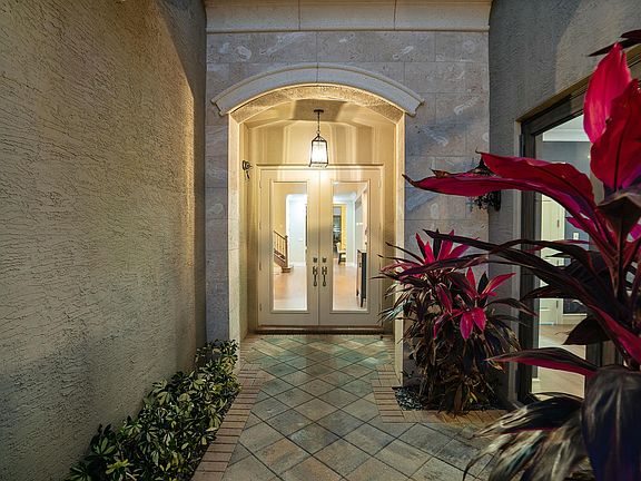 3rd image of 9042 Moriset Court