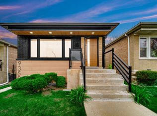 9350 S Clyde Ave, Chicago, IL 60617