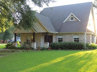 1145 Tallow Cir, Sour Lake, TX 77659