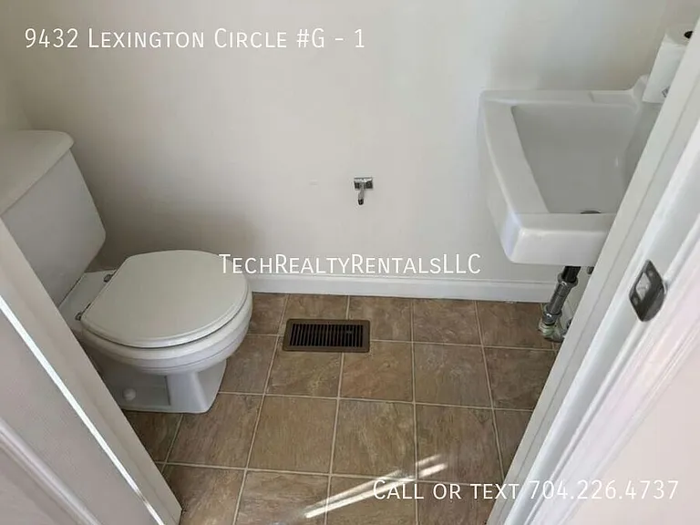 9432 Lexington Cir #G-1 — Photo 15