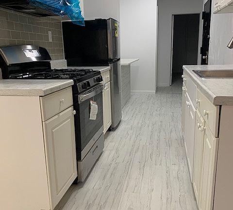 2nd image of 654 9th Ave APT 2