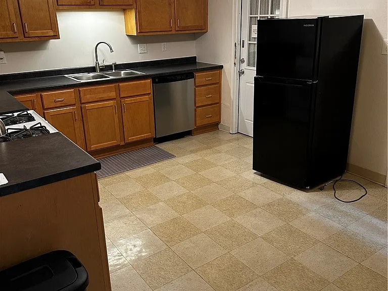 4743 Butler St #1 — Photo 12