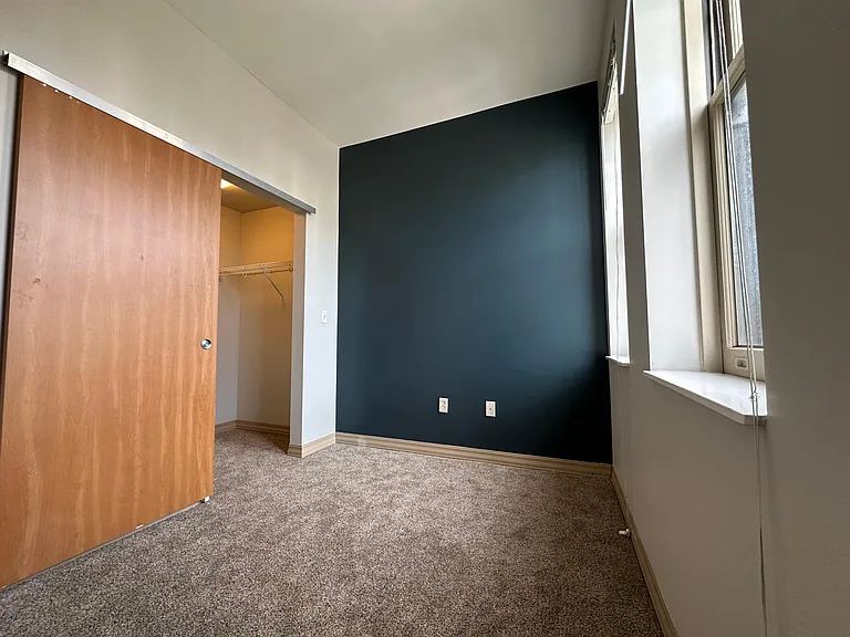 Abbott Apartments — Photo 33