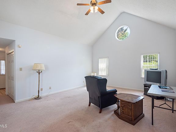 4th image of 5200 Vanardo Way
