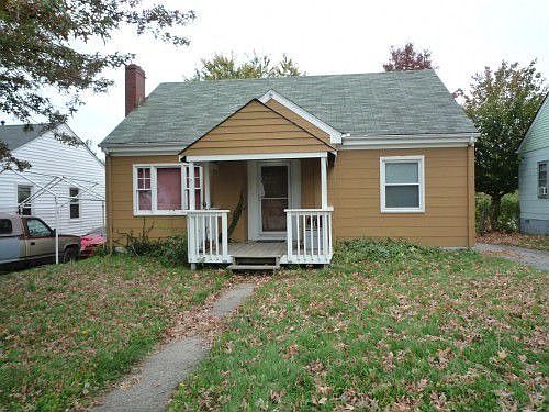 1st image of 413 Emerson Dr