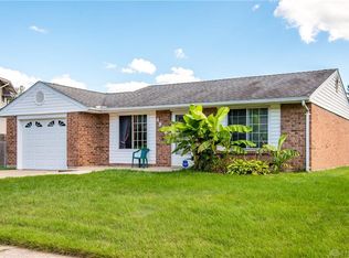 4866 Lodgeview Dr, Dayton, OH 45424