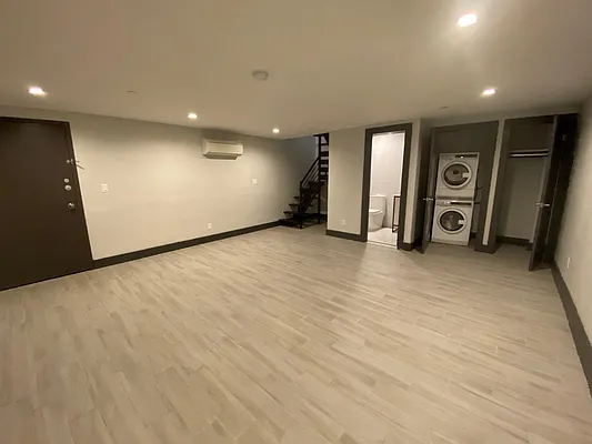 Rented by NY Living Solutions | media 23