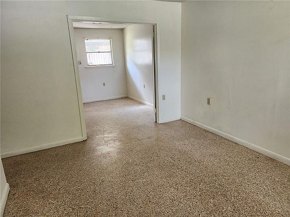 5th image of 4372 Majestic Oaks Dr