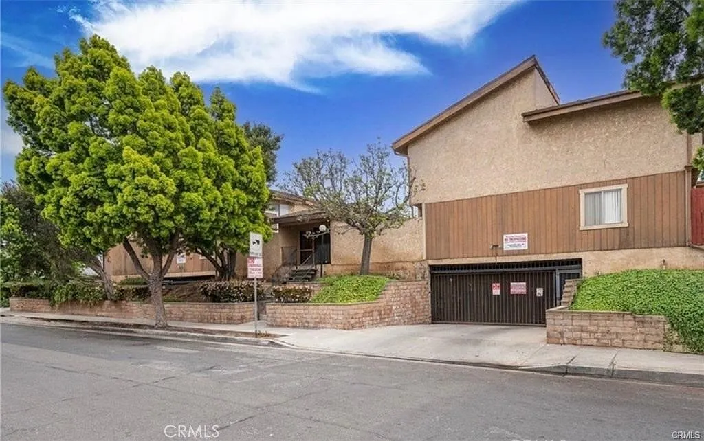 2 bed, 1082 sqft, $2,800 — Photo 1