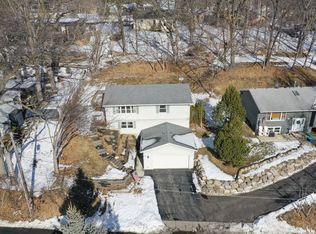 4812 Lanark Rd, Mound, MN 55364