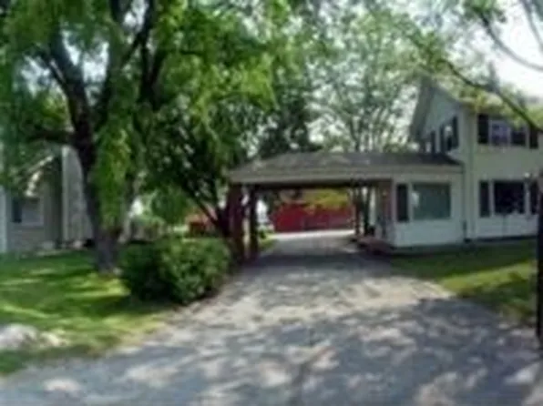 4259 Hollywood Rd, Saint Joseph, MI 49085