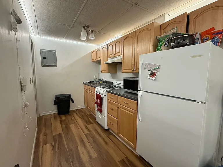 215 Chelmsford St #C — Photo 3