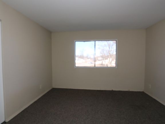5th image of 2 & 4 Evergreen Dr