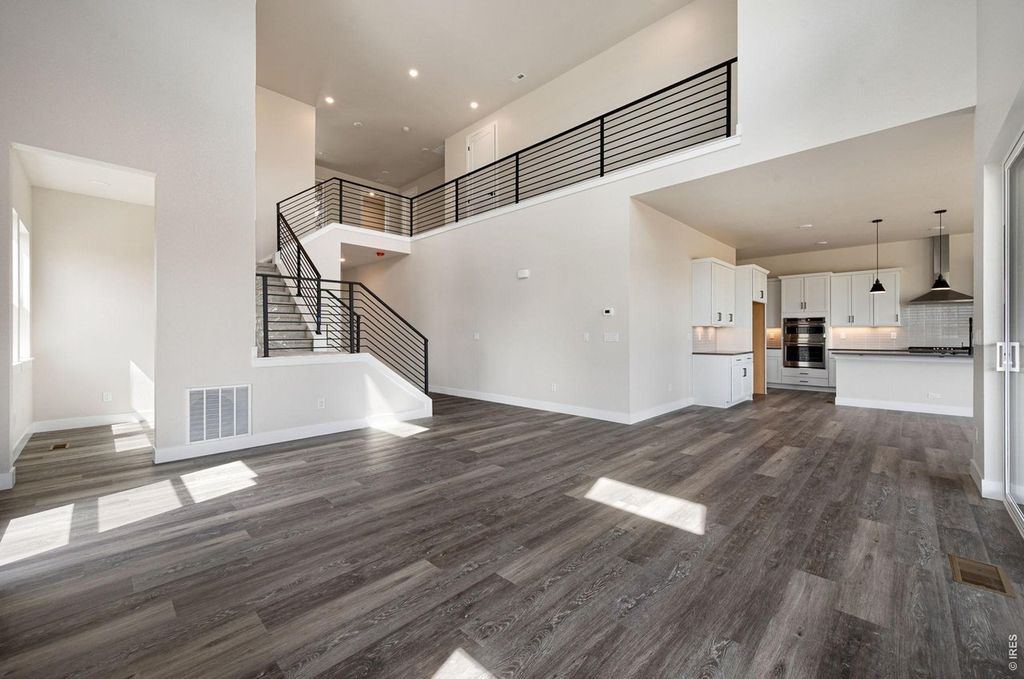 1380 Weller Ct