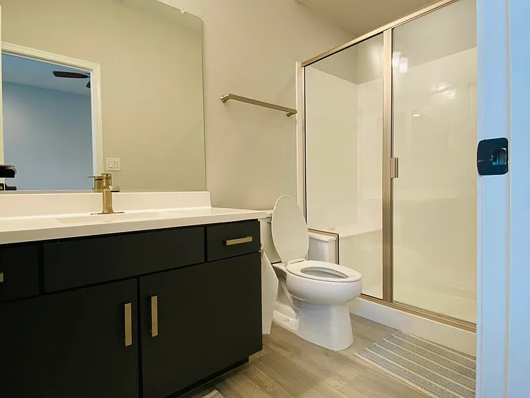 8928 W Missouri Ave — Photo 11