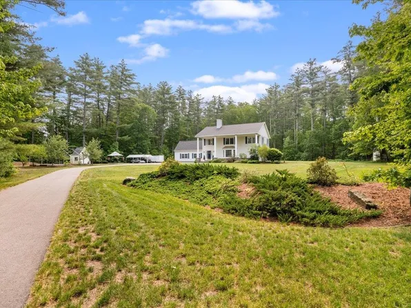 46 Sebbins Pond Drive, Bedford, NH 03110