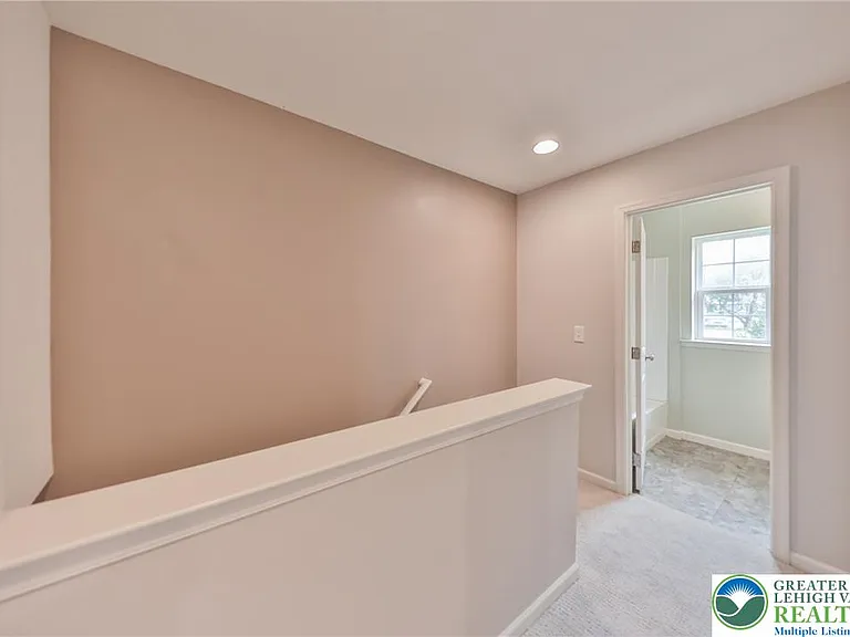 312 Central Park Ave — Photo 14
