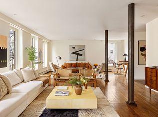 211 E 3rd St APT 5R, New York, NY