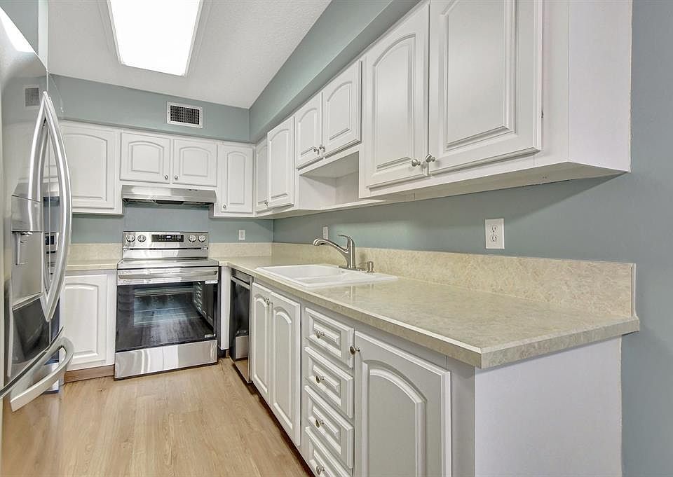 Floraページ 197773cbx.jpg?314387&value=215