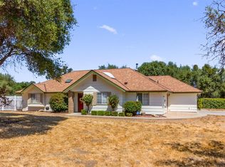 47587 Willow Pond Rd, Coarsegold, CA 93614