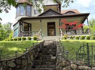 812 S Main St, Colfax, WA 99111