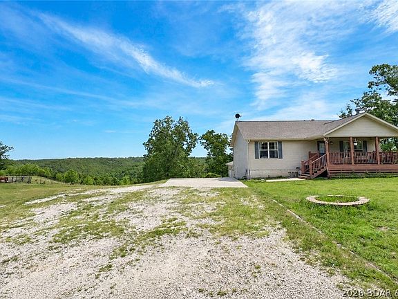 2nd image of 132 Hunters Ridge Rd