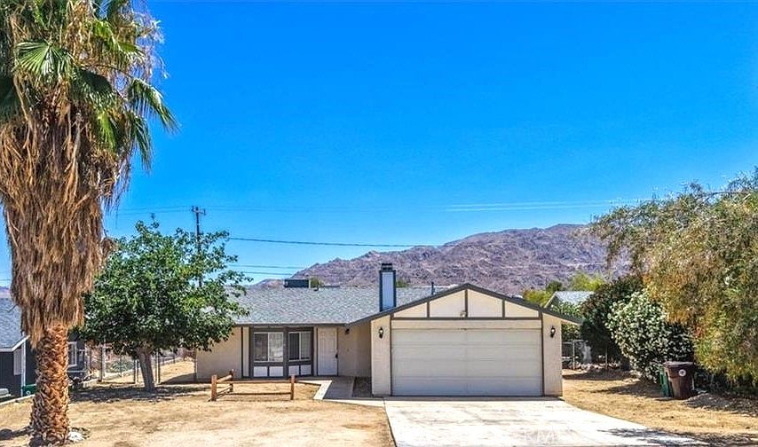 1st image of 73805 S Slope Dr