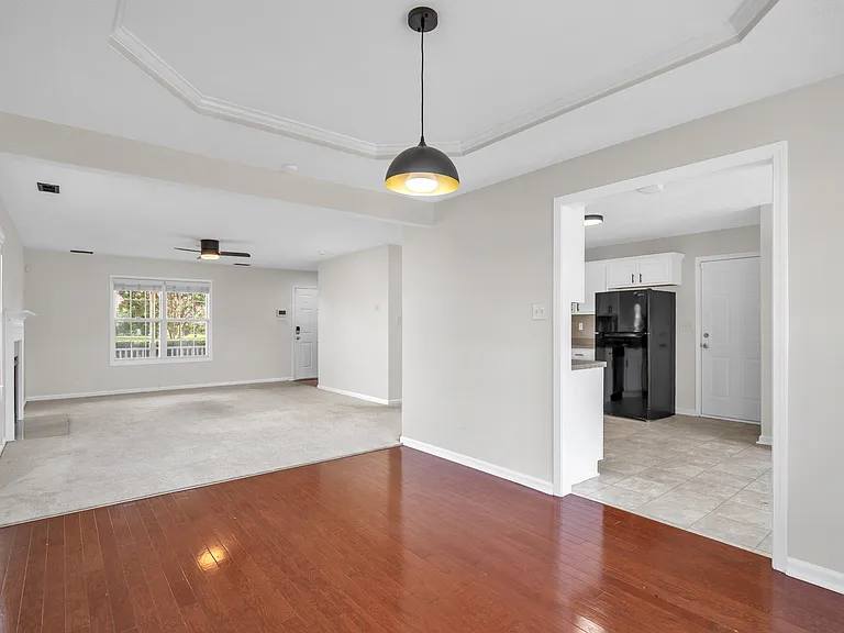 5020 Windflower Dr — Photo 9
