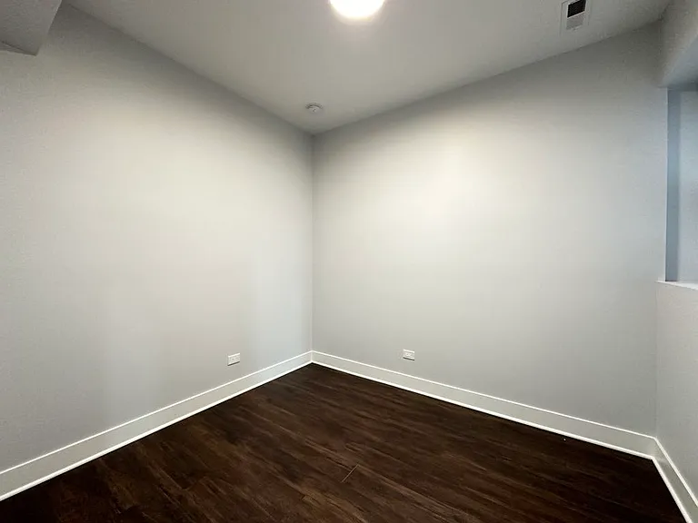 2171 W Wilson Ave #6H — Photo 8