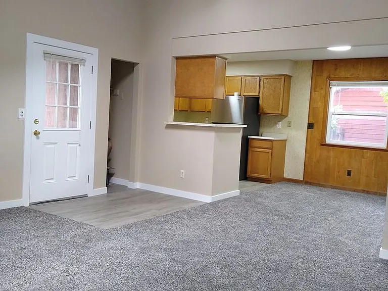 470 S Fenton St — Photo 65