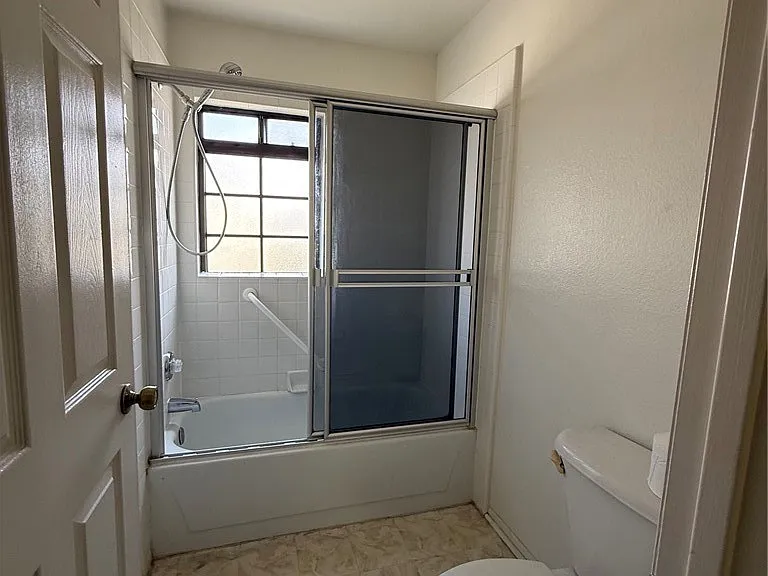2931 Plaza Del Amo #122 — Photo 15