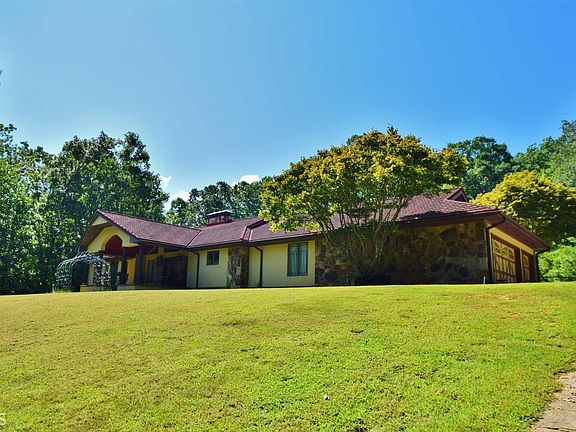 2nd image of 1025 Lakeshore Dr