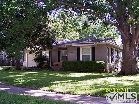 1st image of 1707 Jackson Dr