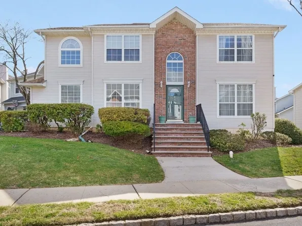 43 Whitehead Road, Bridgewater Twp., NJ 08807