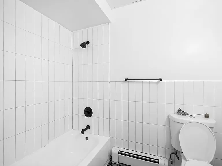 104 Jefferson St #1 — Photo 9