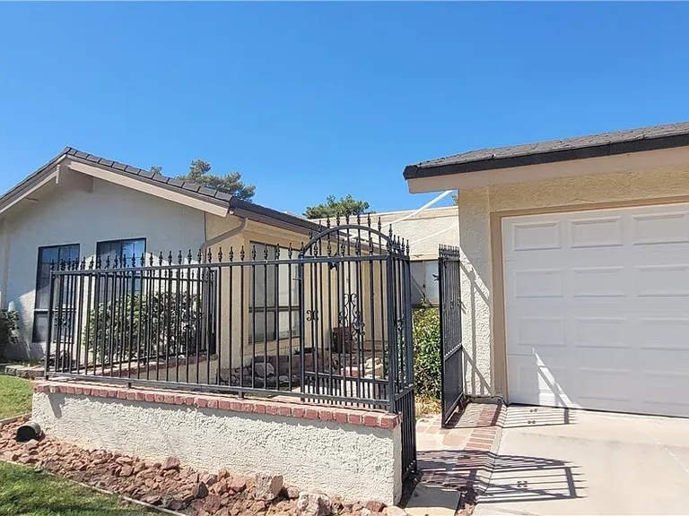 600 Woodmount Dr — Photo 4