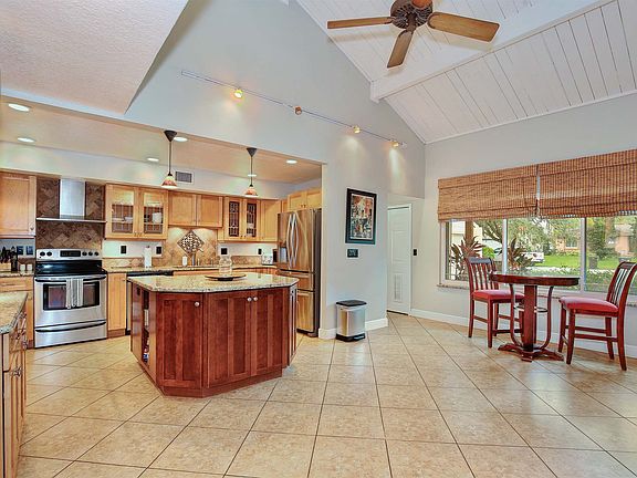 2nd image of 4068 Tenita Dr