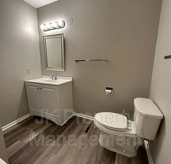 401 50th St S #3 — Photo 28