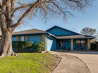 1818 Plantation Rd, Garland, TX 75044