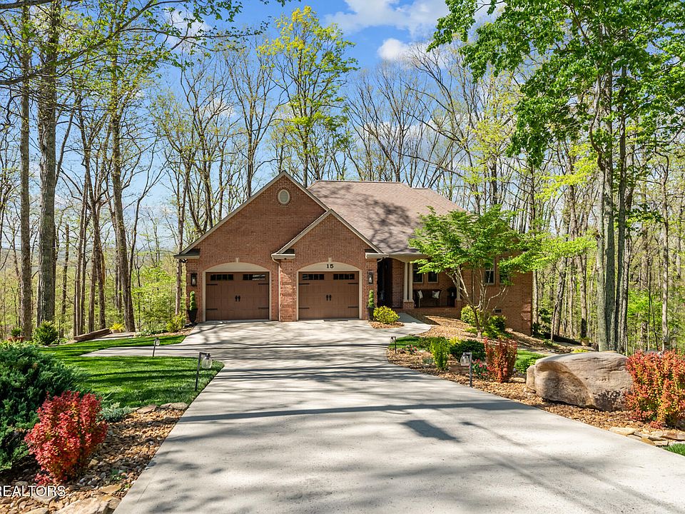 1st image of 15 Quill Ct