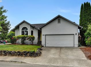 11747 SW Morning Hill Dr, Tigard, OR 97223