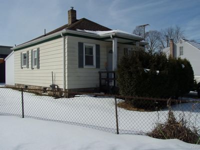 407 Livingston St, Howell, MI, 48843