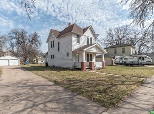 940 E 6th St, Fremont, NE 68025