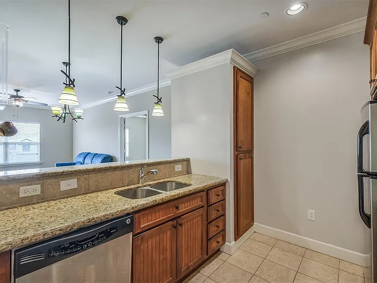 2203 Dorrington St #309 — Photo 15