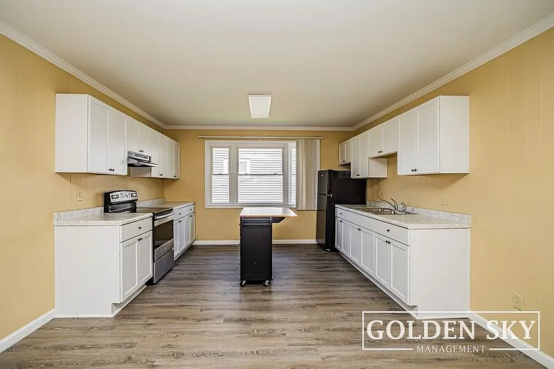 4 bed, 2.0 bath, $1,250 — Photo 4