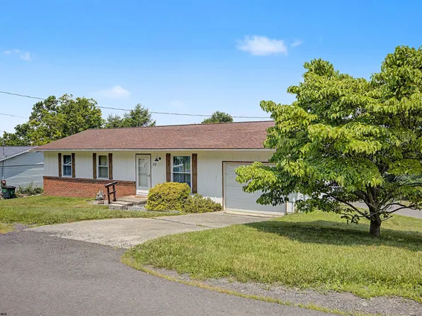 159 Estate Dr, Morgantown, WV 26508