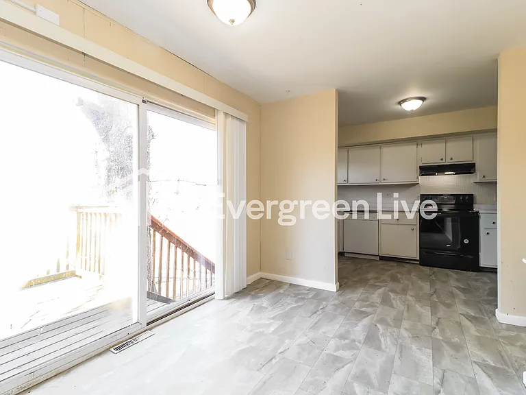 11875 Hidden Lake Dr — Photo 5