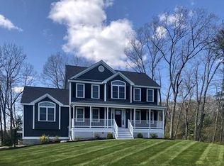 84 Old Pasture Rd, Dracut, MA 01826